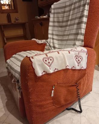 poltrona reclinabile alzata elettrica