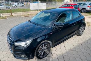 AUDI - A1 - 1.6 TDI Admired S-LINE - NEOPATENTATI 