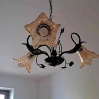 🕯️  Lampadario in ferro battuto e vetro ambrato!