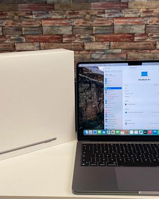 MACBOOK AIR 13,6" M2 (2022) 8 GB RAM / 512 GB SSD