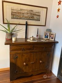 Credenza in arte povera