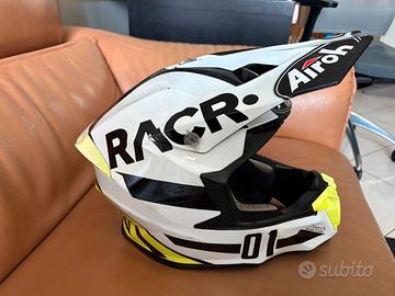 Casco AIROH RACR – anno 2022