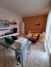 Rif.1427- appartamento trilocale