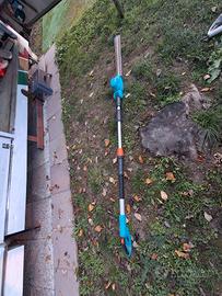 3 tagliasiepi, 1 telescopico come nuovo