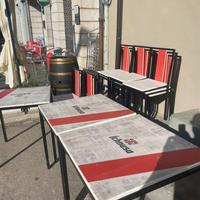 Tavoli e sedie bar
