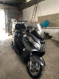 Suzuki Burgman 400