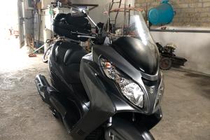 Suzuki Burgman 400