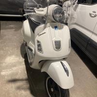 Vespa gts 300