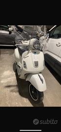 Vespa gts 300