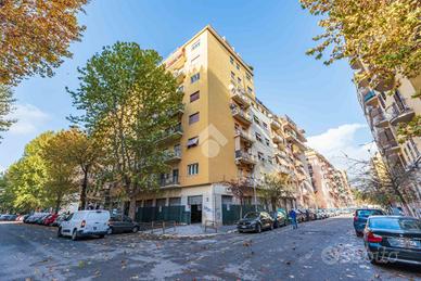 2 LOCALI A ROMA