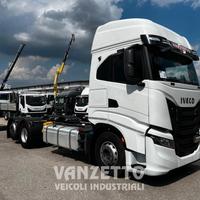 IVECO 260S51 SWAY 510 3 ASSI FULL PNEUMATICO