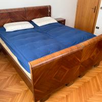 Letto matrimoniale e comodini art deco