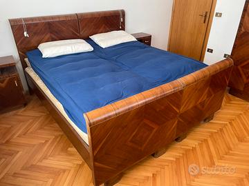 Letto matrimoniale e comodini art deco