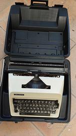 Macchina per scrivere adler junior 12