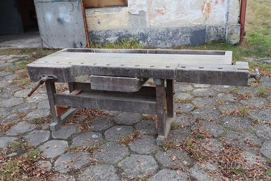 Banco da falegname funzionante intatto