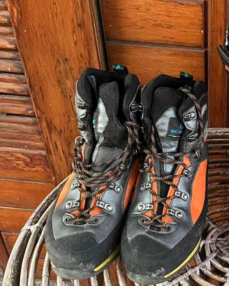 Scarponi scarpa triolet n.45