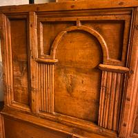 Antica cassapanca cortinese