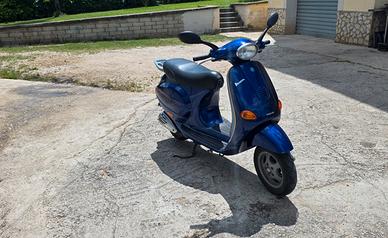 Piaggio Vespa ET2