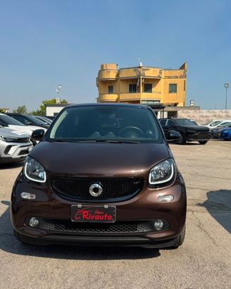 SMART ForFour 70 1.0 Passion