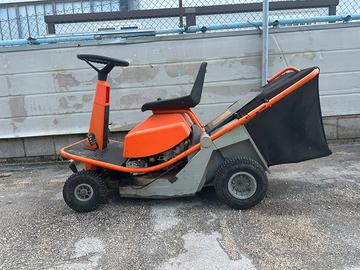Trattorino tagliaerba motore Briggs e Stratton