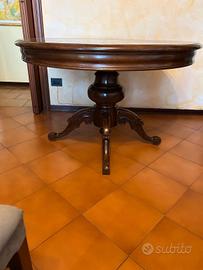 Tavolo in legno di noce D 120cm H 80 cm