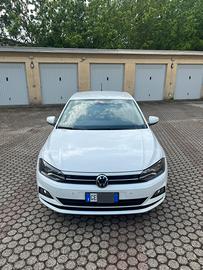 Volkswagen Polo 1.0 tsi highline 110 cv 2021