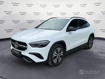 Mercedes-Benz GLA 180 d Progressive Advanced ...