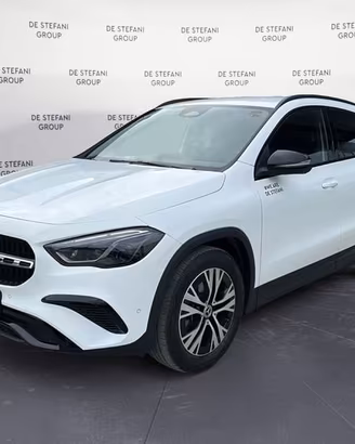 Mercedes-Benz GLA 180 d Progressive Advanced ...