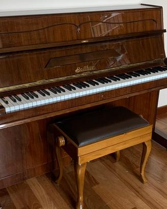 Pianoforte verticale Balthur anni ‘80