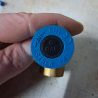 valvola di sicurezza acqua 6bar 1/2