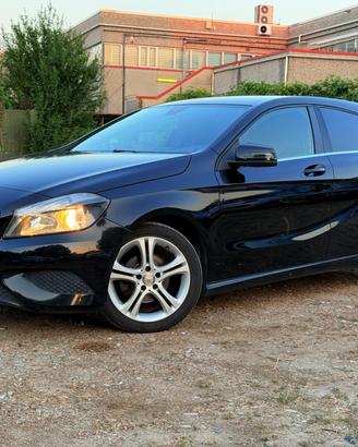Mercedes-benz A 180 d Automatic Dark Night Edition