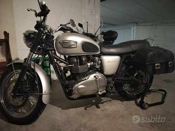 Triumph Bonneville T100
