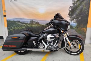 Harley-davidson FLHX Street Glide 103