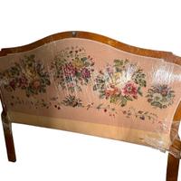 Testiera letto stile Luigi XVI ricamata a mano