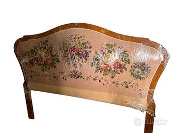 Testiera letto stile Luigi XVI ricamata a mano