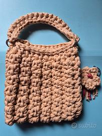 mini borsa uncinetto fatta a mano 