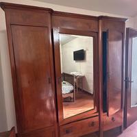 Mobile di legno
