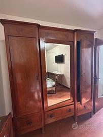 Mobile di legno