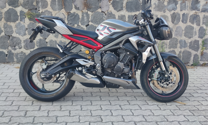 Triumph street triple 765 RS