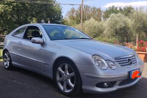 Mercedes c220 coupé 