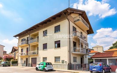 5 LOCALI CON CANTINA, POSTO AUTO e BOX
