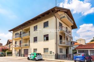 5 LOCALI CON CANTINA, POSTO AUTO e BOX