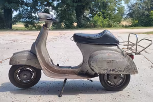 Vespa special 3 marce da restaurare
