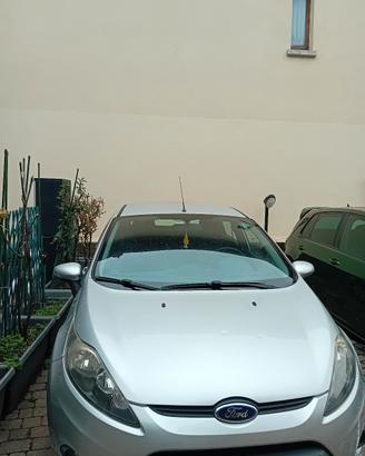 ford fiesta 2009 benzina. GPL 1.400 cc