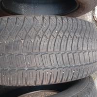  4 gomme invernali buoni 235/55 R17 anno 20 