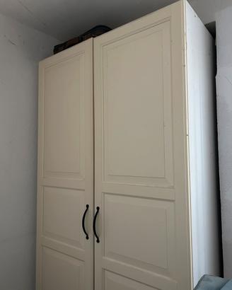 armadio bianco a due ante ikea