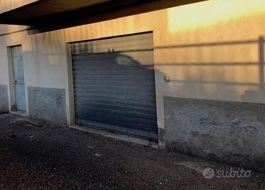 Garage box più posti auto ,