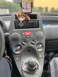 Fiat Panda nera a metano