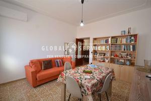 Trilocale ristrutturato in via Cravellet