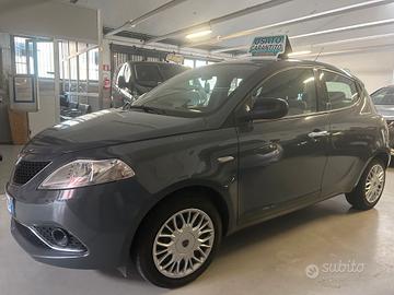 Lancia Ypsilon 1.2 69 CV 5 porte Platinum